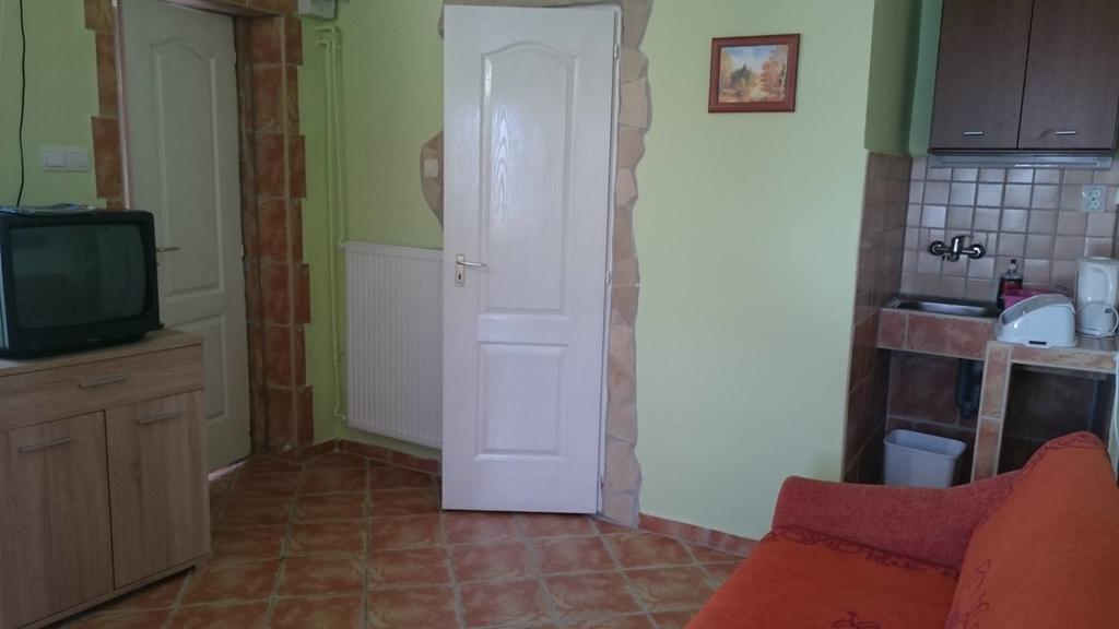 Csillagfeny Vendeghaz Egerszalok Bagian luar foto